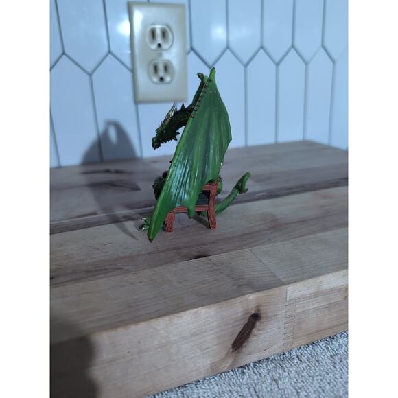 Hamilton Collection Foldin’ Freddy, Hold'em or Fold'em Poker, Dragon Figure Flaw - Picture 4 of 7